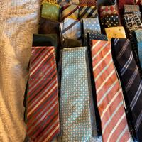 Lotto 33 cravatte uomo vintage eleganti – 80€ trat