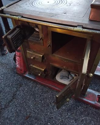 stufa in rame ed ottone pezzo unico nuova