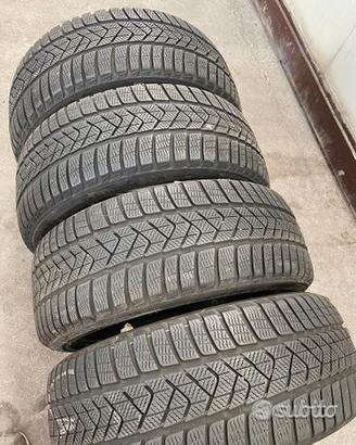 225 60 18 pirelli