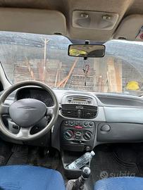 fiat punto anno 2000 ,500€ trattabile 