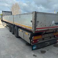 Semirimorchio ribaltabile