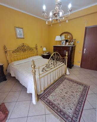 Letto Spagnolo originale.