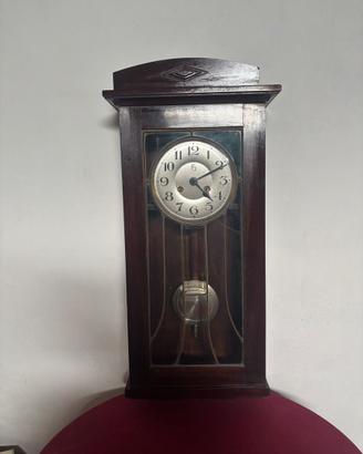 Orologio a pendolo vintage in legno primi ’900