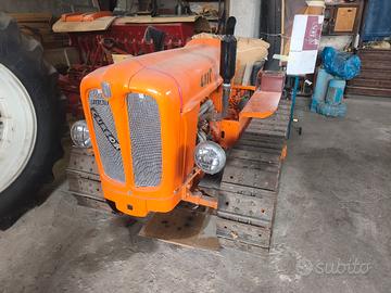 Trattore cingolato Fiat 411C