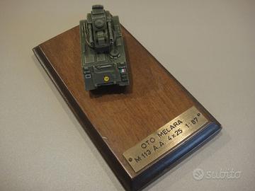 Carro armato M 113 metallo 1/87 fermacarte stand