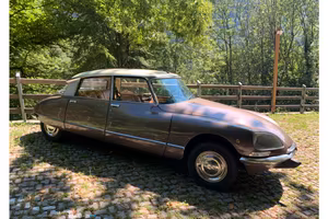 Citroen DS21M Super5