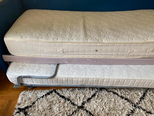 Letto singolo con letto estraibile