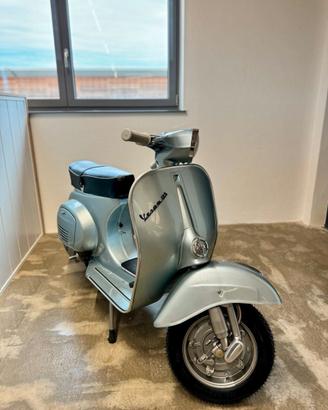 Vespa 125 Nuova restaurata VMA1T