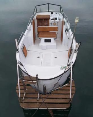 Gozzo in vetroresina