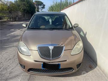 Lancia Ypsilon 1.3 multiJet DIESEL ORO