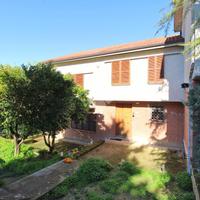 VILLA A SCHIERA A RECANATI