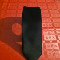 Cravatta colore nero 