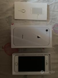 iphone 8 con scatola e cuffie