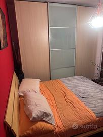 Armadio con ante scorrevoli