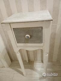 Mobiletto tavolino shabby chic