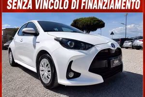 Toyota Yaris 1.5 Hybrid 5 porte Business