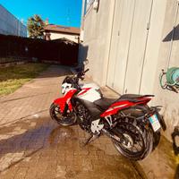 Moto come nuova Honda modello cb 500 f