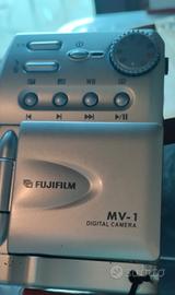 fotocamera digitale. Fujifilm MV1 usata come nuova