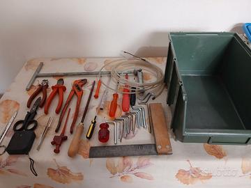 Lotto 1 attrezzi da lavoro