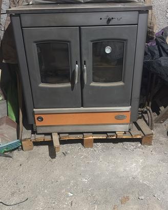Anselmo Cola - TermoCucina a Legna 23 Kw