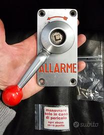 Leva Treni Anni 70/80 vintage con Viti e Adesivo 