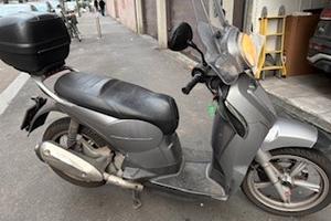 Aprilia Scarabeo 125 - 2010