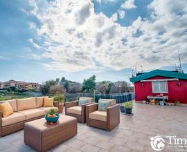 4 vani con ampia terrazza panoramica - Valverde