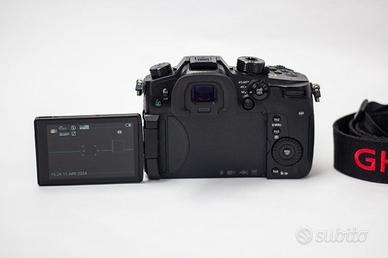 Panasonic Lumix G DC - GH5 + XLR