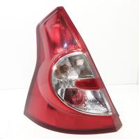 STOP FANALE POSTERIORE SINISTRO DACIA Sandero 1a S