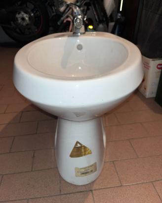 WC e bidet Dolomite Perla bianchi completi