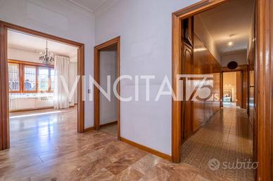 COLLI PORTUENSI AMPIO PRIMO PIANO ALTO