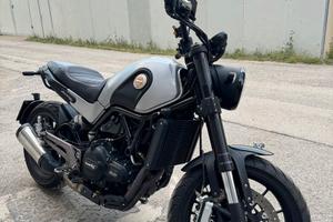 Benelli leoncino 500 anno 2021 targata estera