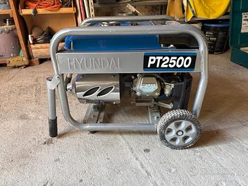 Generatore di corrente Hyundai carrellato