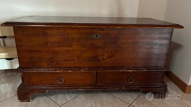 Cassapanca Vintage in Legno – Carattere e Storia