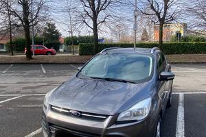 Ford Kuga 2.0 - CONDIZIONI MANIACALI