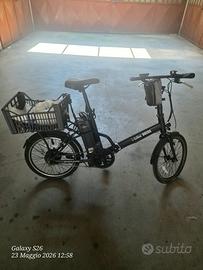 bici pedalata assistita pieghevole 