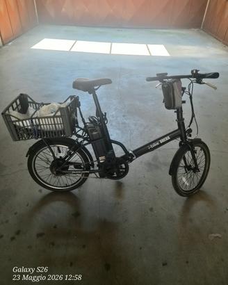 bici pedalata assistita pieghevole 