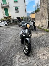 PIAGGIO Medley 150