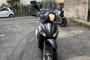 PIAGGIO Medley 150
