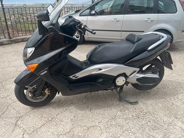 Yamaha T Max