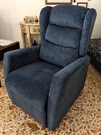 Poltrona elettrica blu