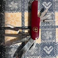 coltello multiuso svizzero