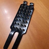 Bracciale punk in pelle nera e borchie 