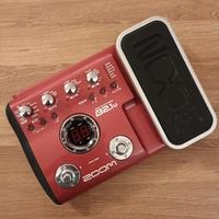 Multi effetto basso Zoom B2.1u