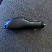 alimentatore auto USB
