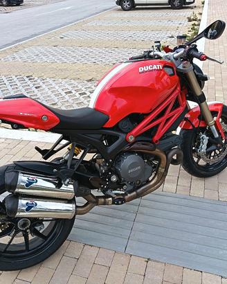 Ducati Monster 1100 EVO ABS