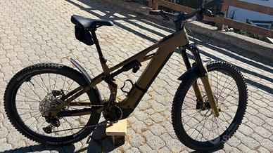 Cube stereo one 77 race