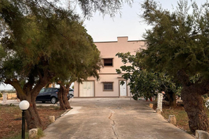 Villa AVIA (Torre Guaceto)