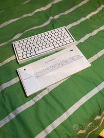 Tastiera Apple QWERTY Magic Keyboard italiana