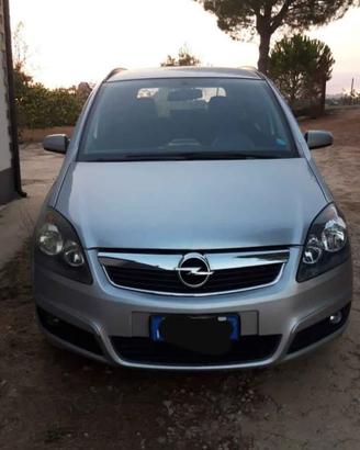 opel zafira per pezzi di ricambio